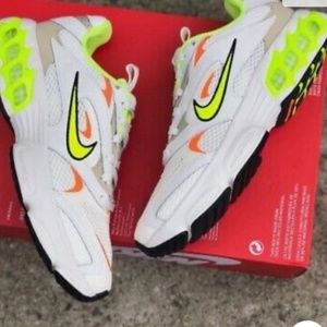NIB! Nike Women's Zoom Air Fire -  Size 8